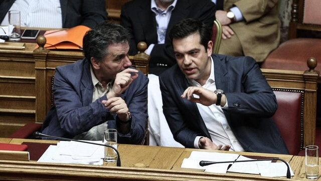 Με 154 “ναι” έναντι 140 “όχι” υπερψηφίστηκε το πολυνομοσχέδιο