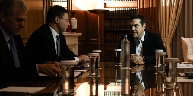 Την πολιτική σταθερότητα με τα κόκκινα δάνεια συνδέουν στο Μαξίμου