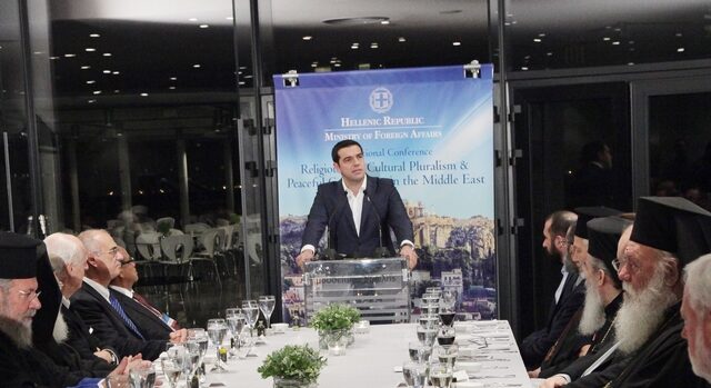Τσίπρας: Υποχρεωμένοι να φροντίσουμε τους πρόσφυγες. Η θρησκεία και ο πολιτισμός είναι γέφυρες επικοινωνίας