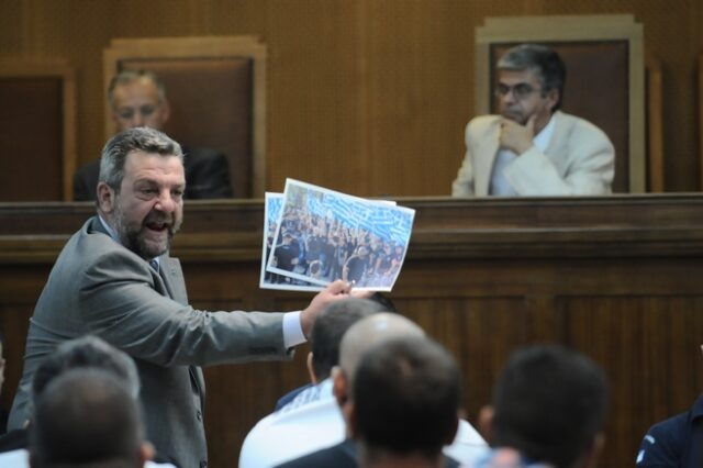 Αυτοί που ‘μάχονται’ τη Χρυσή Αυγή στο εδώλιο