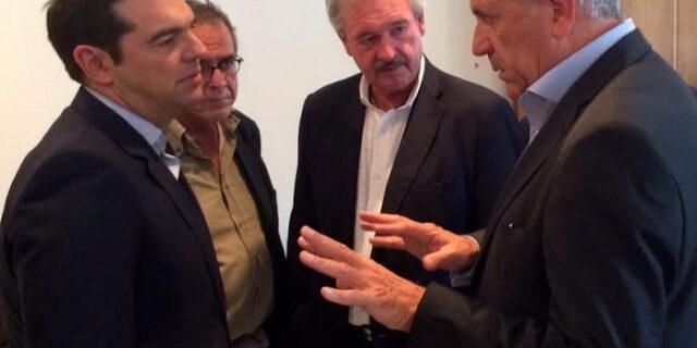 Τα είπαν στο αεροδρόμιο Ελευσίνας Τσίπρας – Αβραμόπουλος