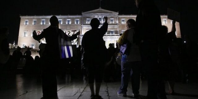 Πολυνομοσχέδιο: Τι αλλάζει στη ζωή των Ελλήνων μετά την ψήφισή του