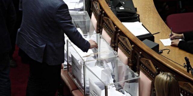 Αλλαγή του κανονισμού της Βουλής για την εκλογή του Προεδρείου εξετάζει ο Βούτσης