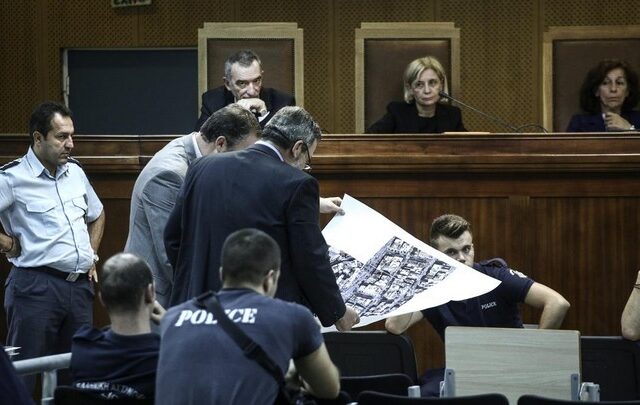 Αστυνομικός Ρότας στη δίκη Χρυσής Αυγής: ‘Καταλάβαμε ότι ήταν χρυσαυγίτες. Δεν πτοήθηκαν’