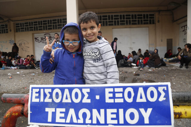 Μέτωπο για το προσφυγικό ετοιμάζει ο Τσίπρας