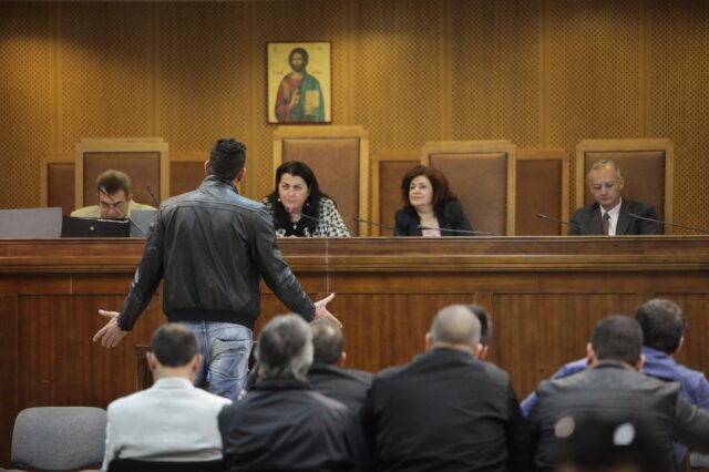 Δίκη Χρυσής Αυγής. Αστυνομικός: Τους προσαγάγαμε γιατί δεν ταίριαζαν με την περιοχή
