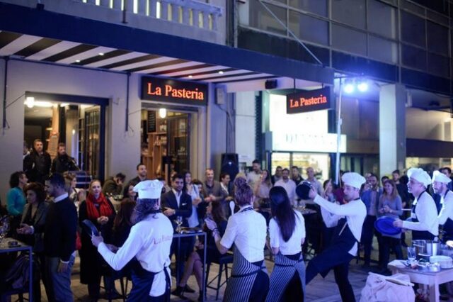 Το Κολωνάκι υποδέχτηκε το νέο στέκι της La Pasteria