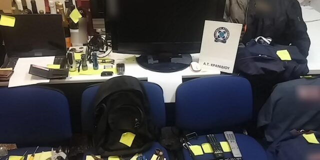 Μέχρι και τα ποτά έκλεβαν από τα σπίτια που άνοιγαν