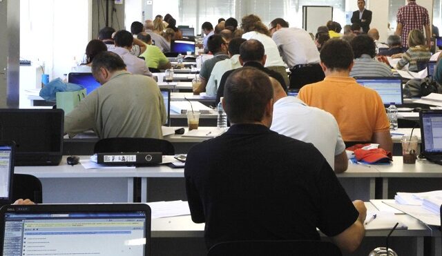 Γολγοθάς για μια αίτηση στις 722 μόνιμες προσλήψεις στο Δημόσιο