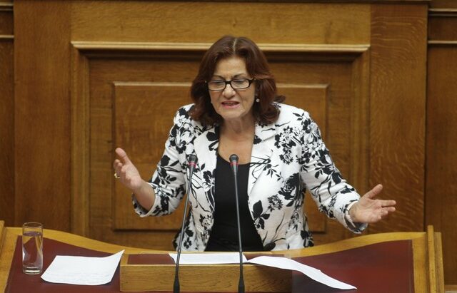 Ολιγωρία στη Θ. Φωτίου για τους άστεγους καταλογίζουν 35 βουλευτές του ΣΥΡΙΖΑ