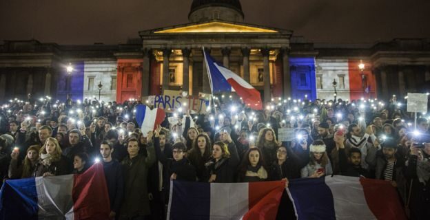 Σσσσσ! Παρά τις επιθέσεις στο Παρίσι, η Ευρώπη κοιμάται