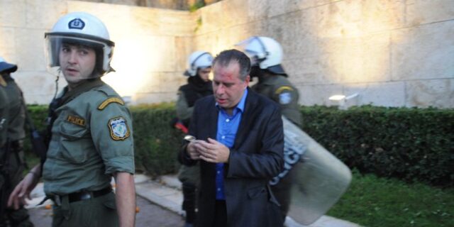 Αντιπαράθεση ΣΥΡΙΖΑ- ΝΔ για την ακροδεξιά. Η Συγγρού μαζεύει τα περί ηθικής αυτουργίας Φίλη