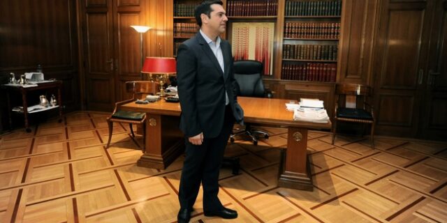 Ο Α. Τσίπρας θα επιλέξει αριστερολαϊκή λιτότητα ή φιλελευθερισμό;