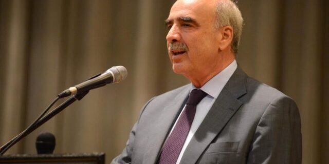 Ο Βαγγέλας και οι νέοι: Μην ξυριστείς ποτέ