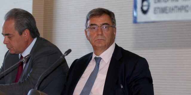 Μίχαλος: Εκρηκτικό αρνητικό μείγμα η μεταφορά των ελληνικών επιχειρήσεων στο εξωτερικό και η προσφυγή τους σε ξένες τράπεζες
