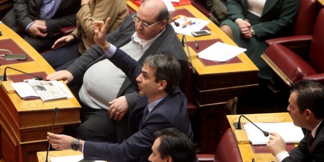 ΝΔ: Εξετάζει πρόταση μομφής κατά Φίλη και καλεί Τσίπρα, Κοτζιά και Καμμένο να πάρουν θέση