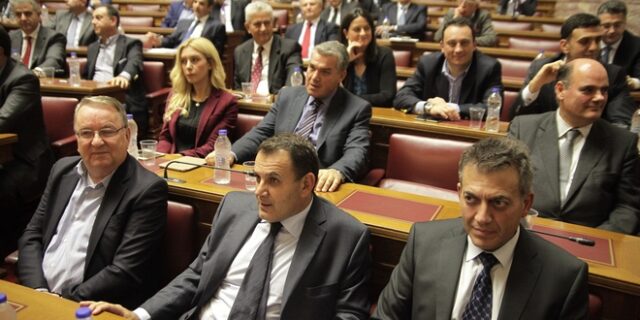 ΝΔ: Αποδέχονται Πλακιωτάκη οι υποψήφιοι για να πάνε άμεσα σε εκλογες