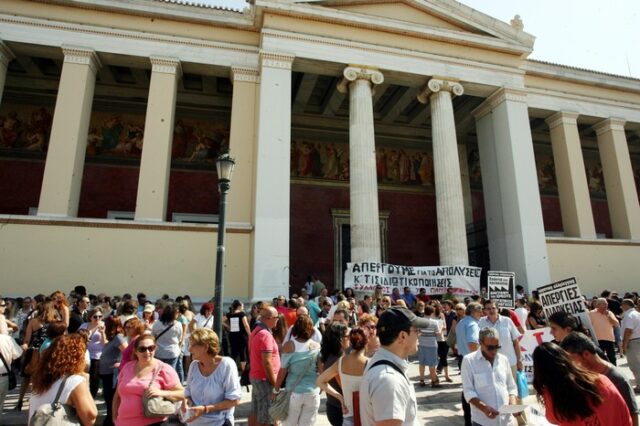 Ο Βερναρδάκης ανακοινώνει την πρόσληψη 801 εκπαιδευτικών σε ΑΕΙ, ΤΕΙ και ΑΣΠΑΙΤΕ