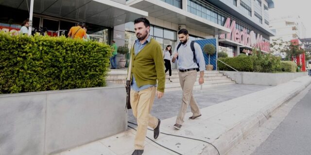 Το γαλάζιο φιάσκο απειλεί τη (Νέα) Δημοκρατία