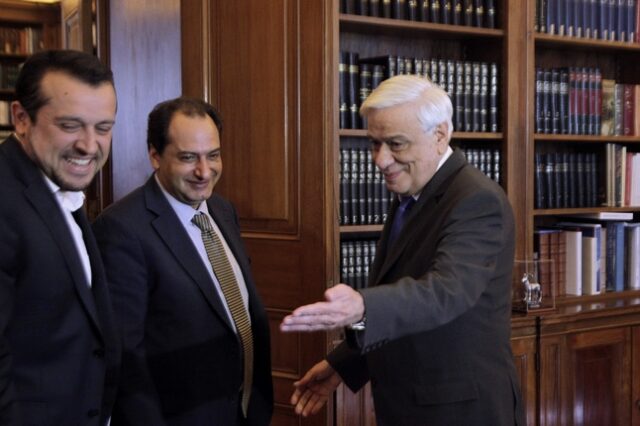 Παππάς σε Παυλόπουλο για τις τηλεοπτικές άδειες: Μπορούμε να προχωρήσουμε γρήγορα, να σχηματίσουμε πλειοψηφίες πέραν της κυβερνητικής