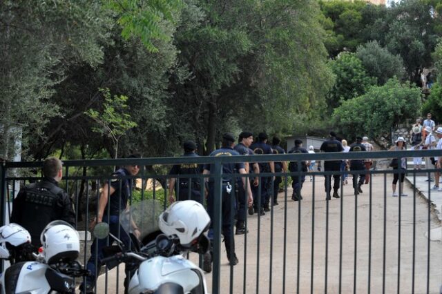 Προσήχθη Αμερικανός τουρίστας γιατί σήκωσε drone στην Ακρόπολη