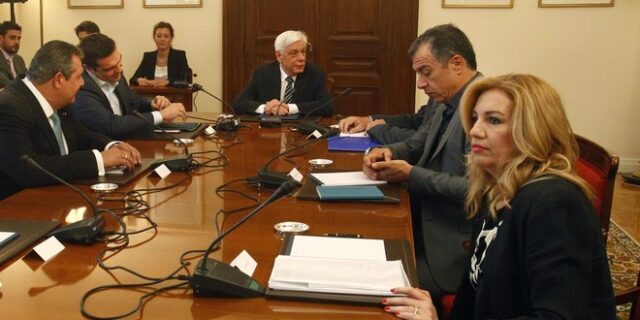Blame game για το ασφαλιστικό στη σύσκεψη πολιτικών αρχηγών