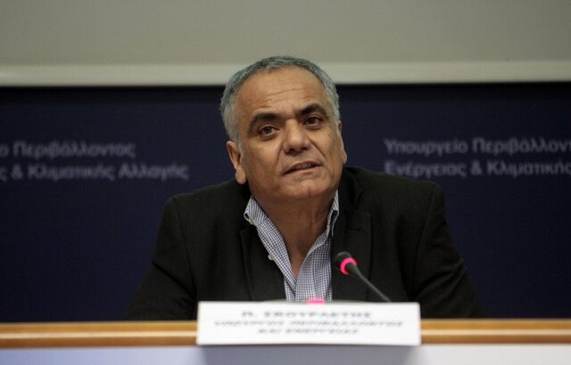 Σκουρλέτης: Μάχη θα δώσει η κυβέρνηση για τη προστασία του δημοσίου χαρακτήρα των δικτύων διαχείρισης ηλεκτρικής ενέργειας