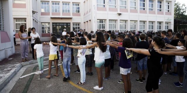 Επιστρέφει η ενισχυτική διδασκαλία στα σχολεία. Μέσω ΕΣΠΑ η κάλυψη των δαπανών