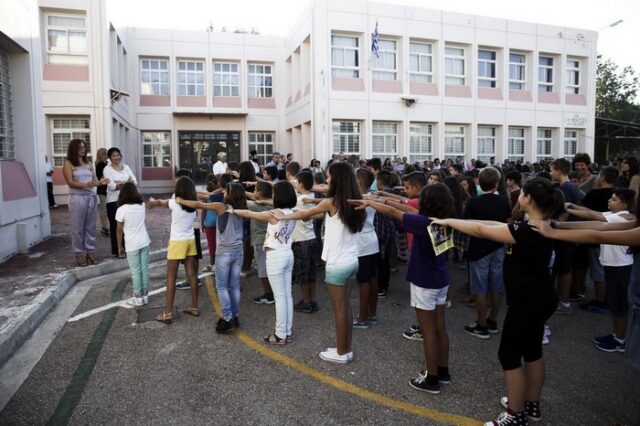 Επιστρέφει η ενισχυτική διδασκαλία στα σχολεία. Μέσω ΕΣΠΑ η κάλυψη των δαπανών