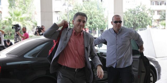 Η μάχη των επτά ημερών για την εκταμίευση της δόσης