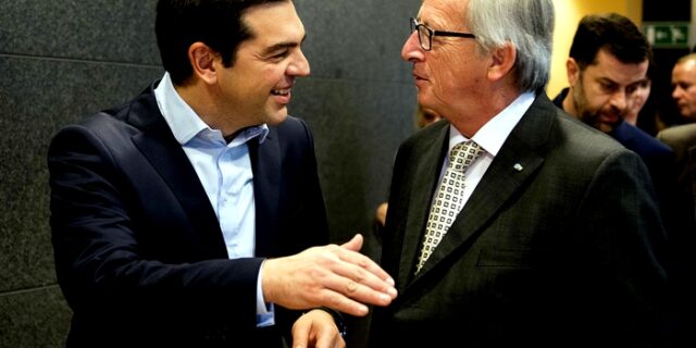 Τηλεφωνική επικοινωνία Τσίπρα με Γιουνκέρ
