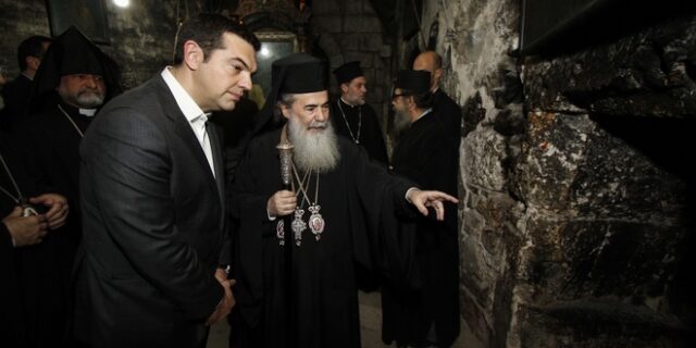 Φωτογραφίες: Ο Τσίπρας στον Πανάγιο Τάφο