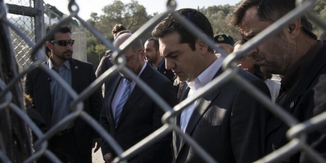Σύσκεψη για το προσφυγικό την Παρασκευή στο Μαξίμου, με δημάρχους νησιών και Εκκλησία