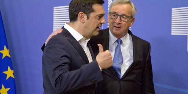 Ο Γιούνκερ επαναφέρει το θέμα ‘κοινής ακτοφυλακής’ στο Αιγαίο: Οι Τούρκοι συμφωνούν, οι Έλληνες όχι. Πού ζούμε;