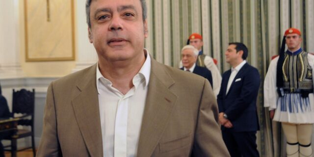 Ποιος είναι ο Χριστόφορος Βερναρδάκης, που θα πάρει τη θέση του Σακελλαρίδη