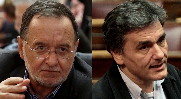 Γιατί οι 53+ δεν είναι Αριστερή Πλατφόρμα, αλλά εφεδρεία