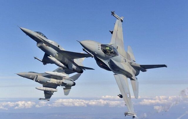 Μπαράζ υπερπτήσεων από τουρκικά F-16 σε τέσσερα νησιά στο Αιγαίο