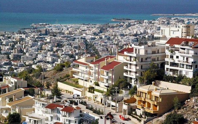 Η κατοικία στην Ελλάδα: Μετακομίζουμε δύσκολα, προτιμάμε τις πόλεις και δίνουμε όλα τα λεφτά για τις στεγαστικές ανάγκες