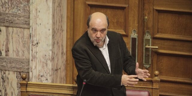 Συστάσεις Αλεξιάδη στις τράπεζες για λογικές χρεώσεις στις ηλεκτρονικές συναλλαγές