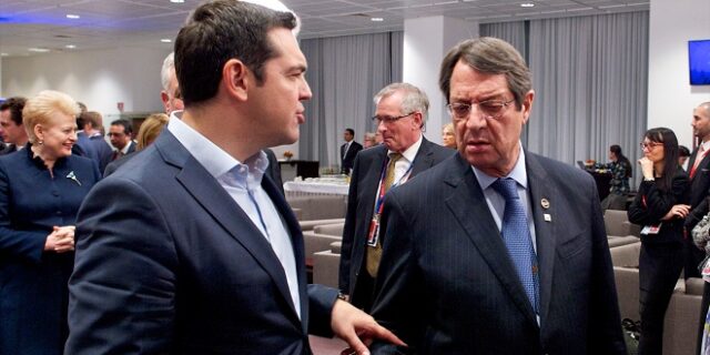 Αναστασιάδης: Απειλούσαν τον Τσίπρα μέχρι και με αντιδημοψηφίσματα