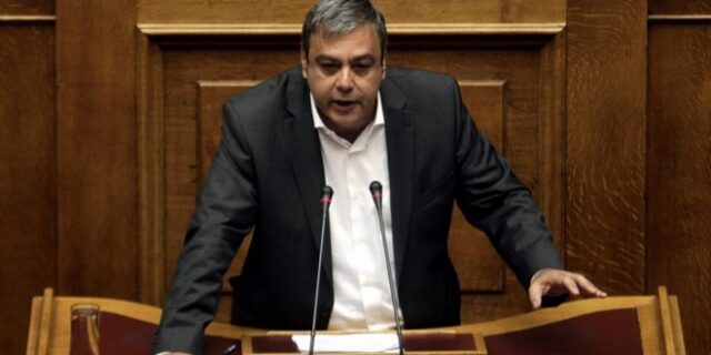 Βερναρδάκης: Εκ παραδρομής η ψήφος μου κατά της άρσης της ασυλίας του Μιχαλολιάκου