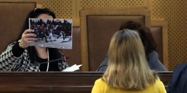 Πρόεδρος δίκης Χρυσής Αυγής: Εδώ δεν είναι χώρος πολιτικής αντιπαράθεσης!