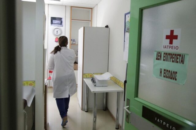 ΠΙΣ: Δέσμευση Ξανθού για άμεση ανανέωση συμβάσεων γιατρών ΕΟΠΥΥ