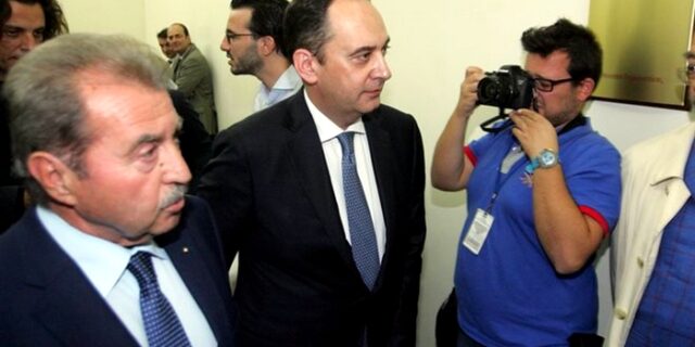ΝΔ: Προσπάθεια την ύστατη στιγμή να γίνουν οι εκλογές και να επουλωθεί η ενότητα