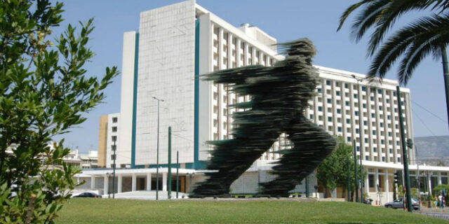 Θα είναι ακόμη Hilton αυτό το κτίριο το 2018;