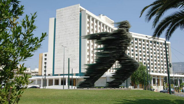 Θα είναι ακόμη Hilton αυτό το κτίριο το 2018;