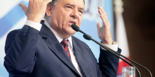 Φυλάκιση 12 μηνών στον Καρατζαφέρη για τα πόθεν έσχες