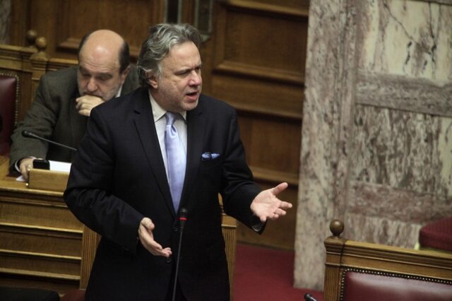 Κατρούγκαλος: Δεν συγκυβερνούμε με τους δανειστές της χώρας