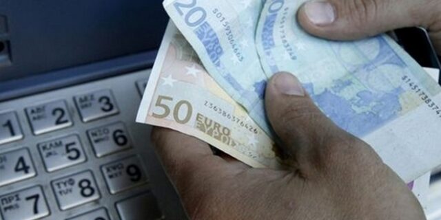 Ξεκινούν οι κατασχέσεις ‘εξπρές’ για χρέη στην εφορία