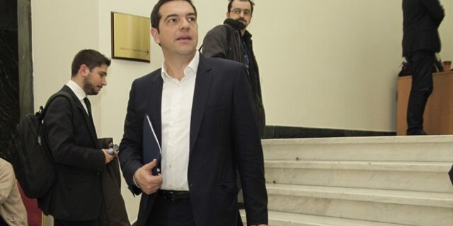 Τα σκυλιά ουρλιάζουν και πώς να ημερέψει ο νους μ’ ένα σεντόνι